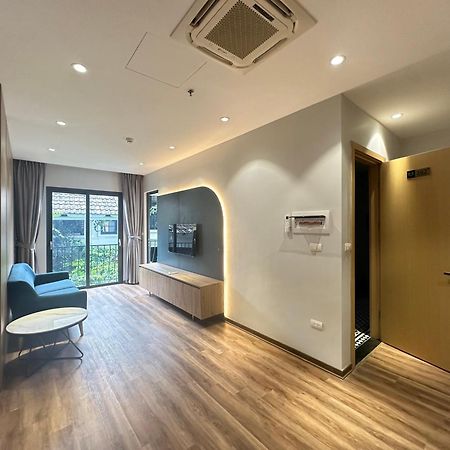 Luxe Paradise Suites Hotel To Ngoc Van Hanoi Bagian luar foto