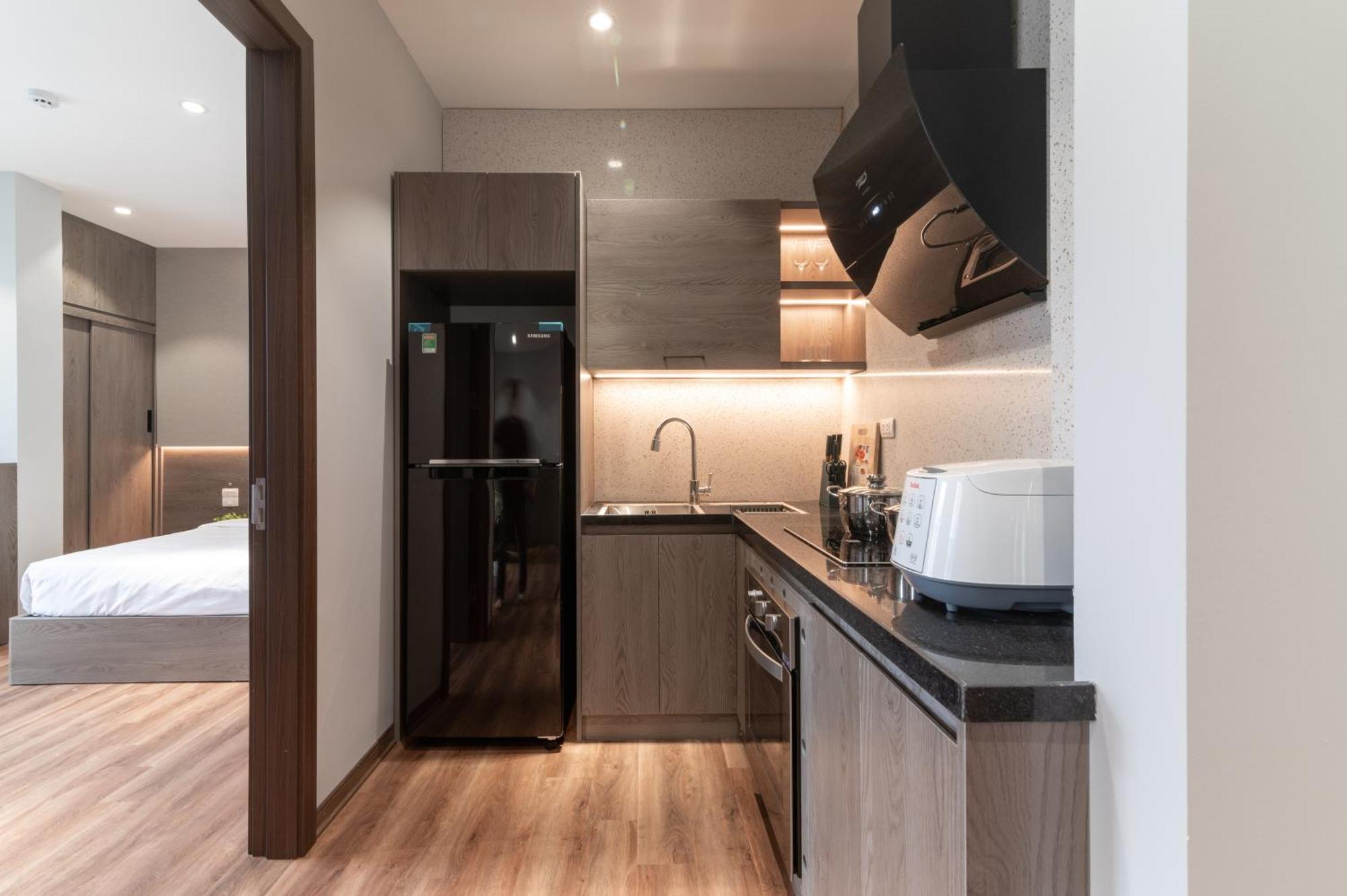 Luxe Paradise Suites Hotel To Ngoc Van Hanoi Bagian luar foto