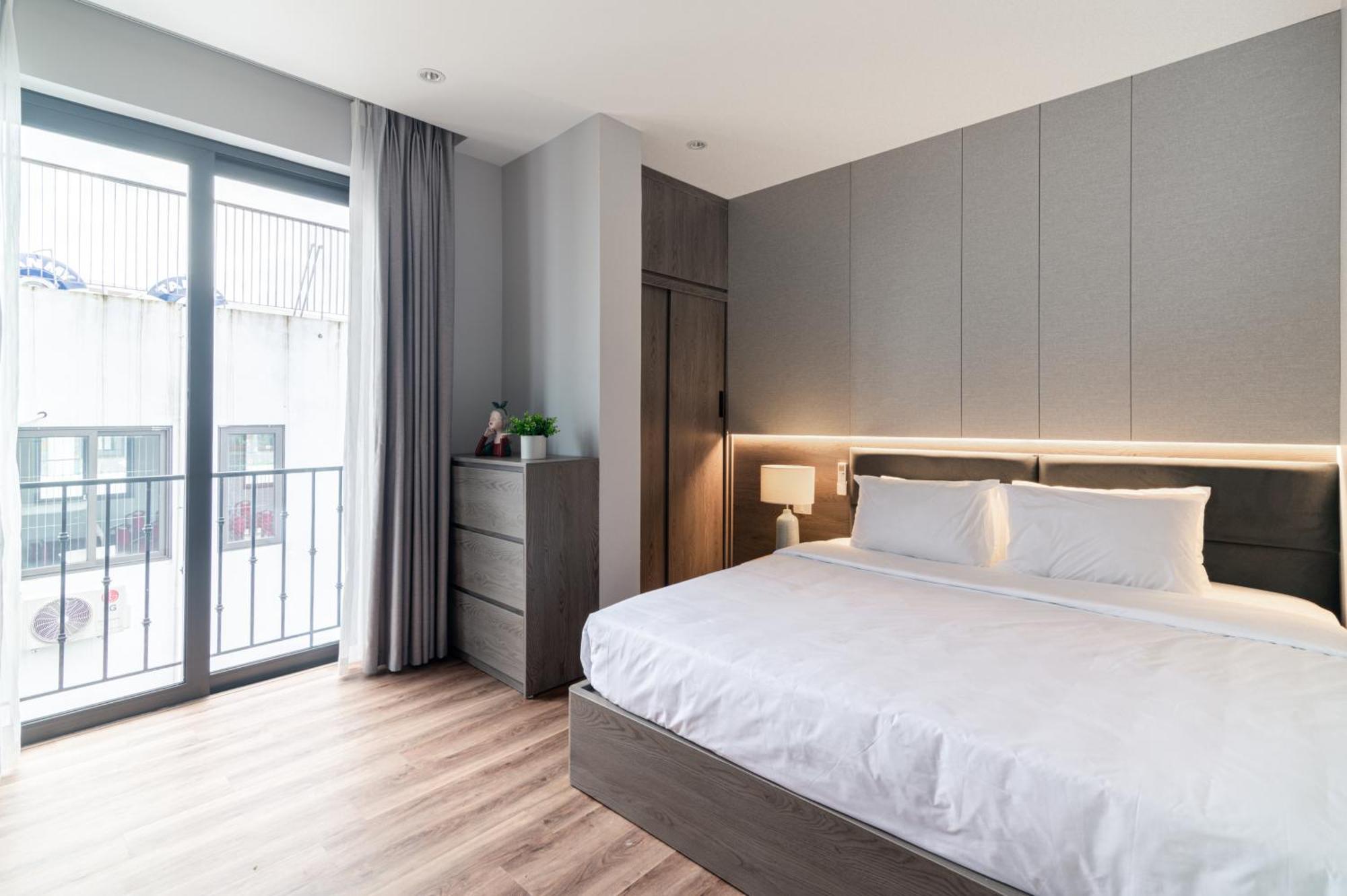 Luxe Paradise Suites Hotel To Ngoc Van Hanoi Bagian luar foto